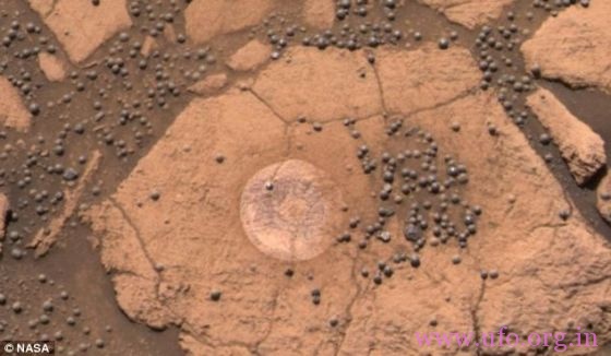科学家称火星蓝莓为陨石残余 非古代有水证据的图片 第3张