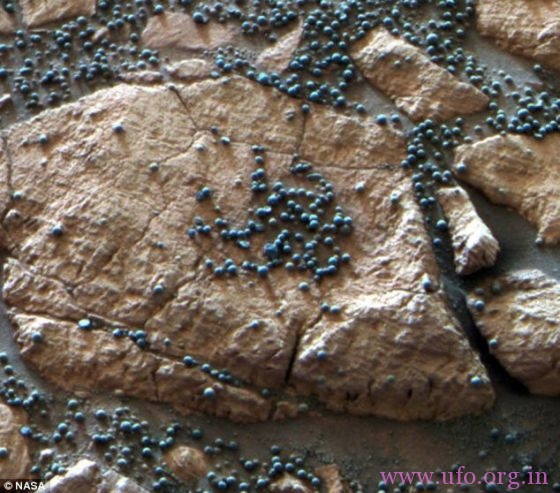 科学家称火星蓝莓为陨石残余 非古代有水证据的图片 第1张