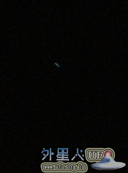 广州多名市民声称看到天空中有发光的UFO的图片 第3张