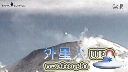 2014年12月28日墨西哥Popocatépetl火山飞出的UFO的图片