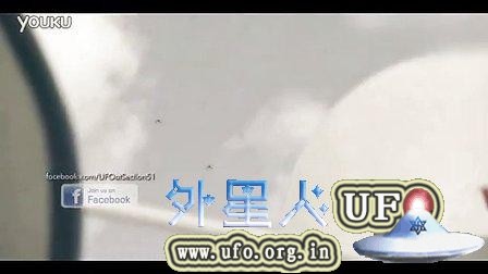 美军疑似拍到整体轮廓清晰可见的两架碟状UFO