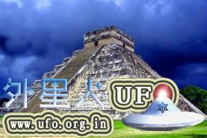 墨西哥奇琴伊查古城遗迹:库库尔坎金字塔Kukulkan Pyramid