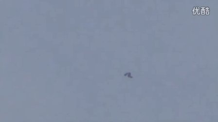 2015年10月11日利物浦空中变形不发光ufo的图片