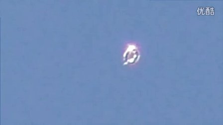 2015年10月9日利物浦彩色0形发光UFO
