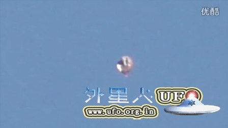 2015年12月29日咖啡色变幻图案气球样发光UFO的图片