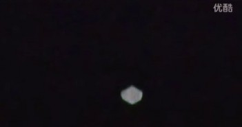 2015年12月30日日本西宫菱形发光UFO