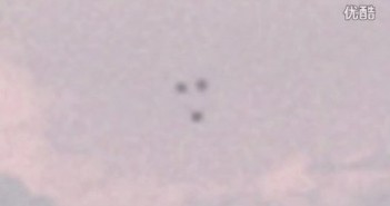 2016年1月伦敦3个不发光UFO不断变换三角形