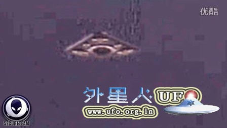 2016年3月8日行车记录仪拍到三角形UFO的图片