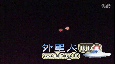 2016年3月31日爱尔兰一对彩色菱形发光UFO的图片