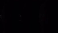2016年4月4日澳大利亚5个光点UFO纵向排列的图片