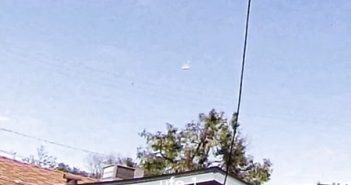 2016年4月12日加州民居上空的UFO