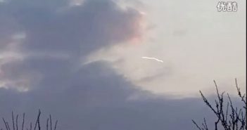 2016年3月19日科索沃空中不规则白线UFO