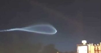 令人惊讶的UFO目击事件在迈阿密的2016年的图片