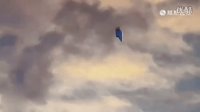 空军基地惊现不明漂浮物 诡异形状再掀UFO疑云的图片