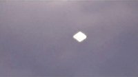 悉尼上空的UFO的图片
