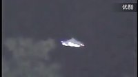 实拍 UFO光临棒球赛，数千观众亲眼目睹的图片