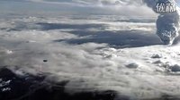 飞机上实拍超清晰冰岛火山UFO的图片
