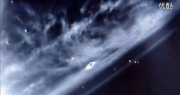sts-80档案中的UFO在地球未处理画面1996年11月美国NASA