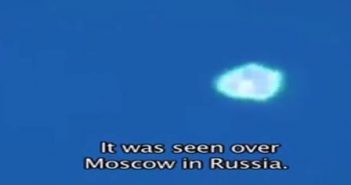 成功拍到以太型UFO出现在莫斯科
