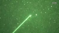 2008年沙斯塔山上空缓慢的UFO被激光照射到极其发亮