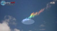 实拍不可思议彩虹云及快速飞过的UFO的图片